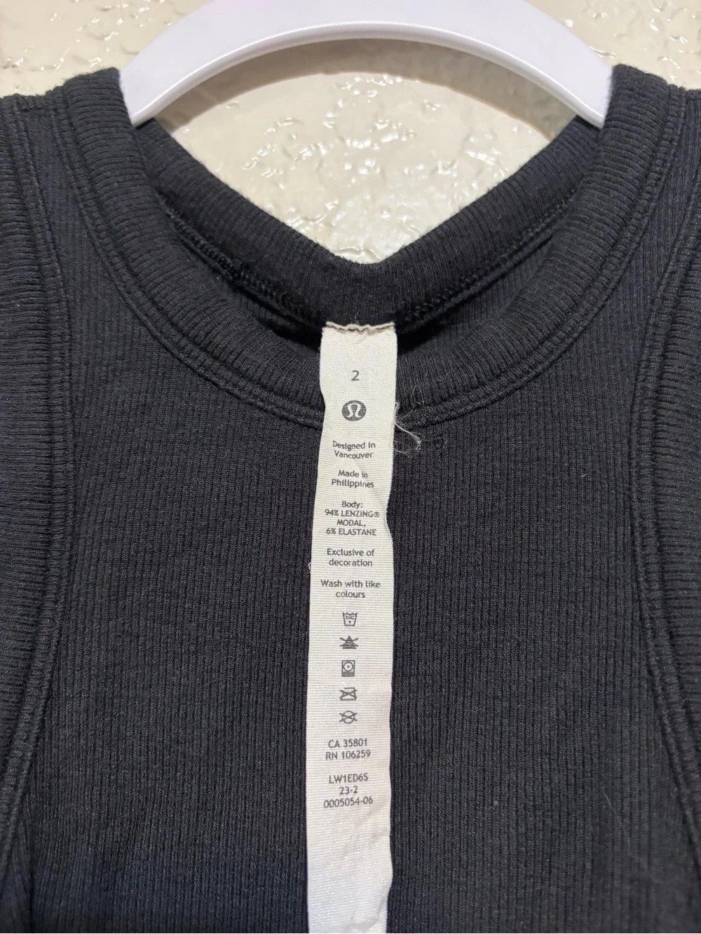 Lululemon Hold Tight Cropped Tank Top Black Size 2